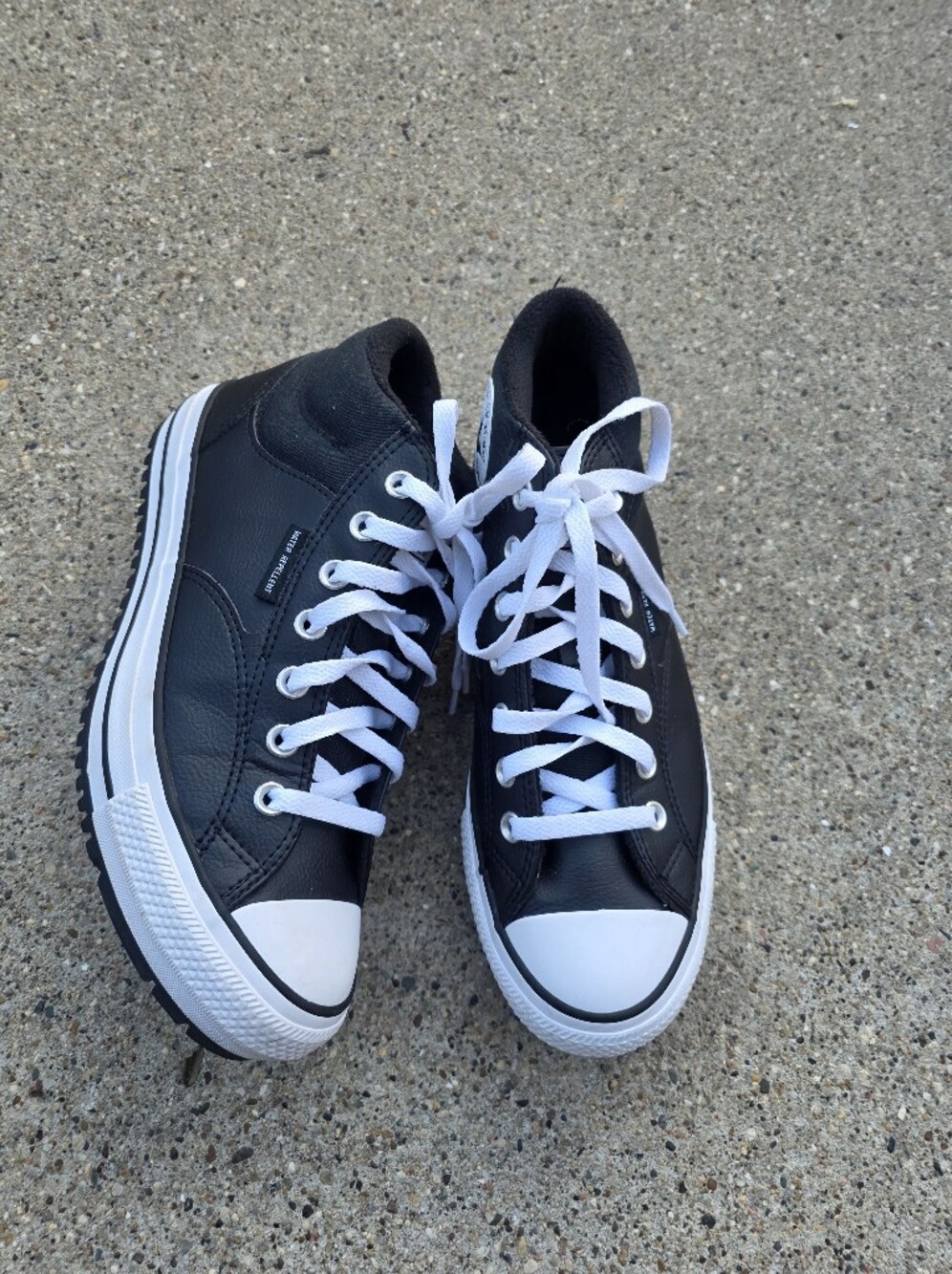 Converse All Star Chuck Taylor Sneaker Men 7.5 & Women 9.5